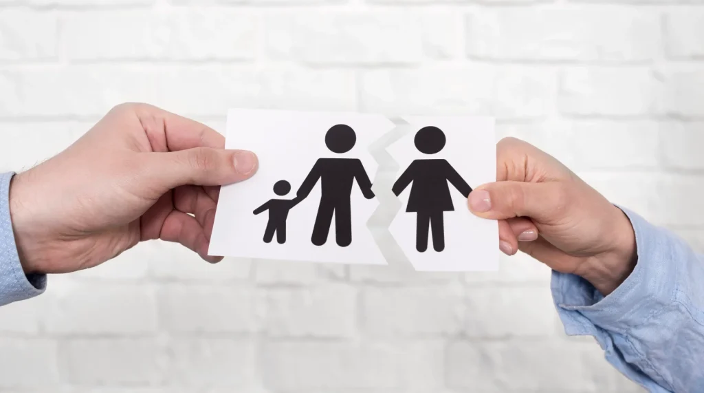 Broken family icon representing child custody changes